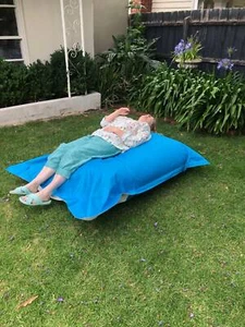 Theater Outdoor Flat Lounger Pool Beanbag 140cm x 180cm Red or Blue - Picture 1 of 6