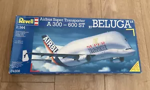 L273 Revell Model Kit 04206 - Airbus Super Transporter A300-600ST "Beluga" 1/144 - Picture 1 of 3