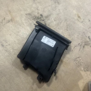 Volkswagen Polo 9N Holder Drinks 6Q0858601H - Picture 1 of 3