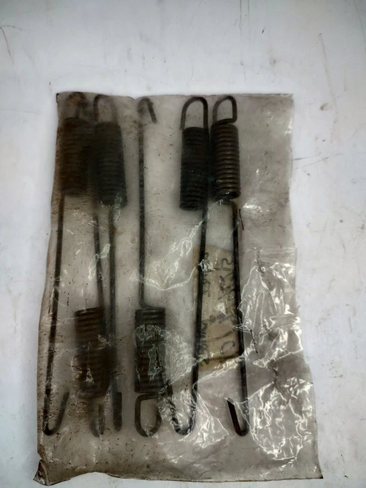 Genuine OEM SNAPPER 7011925 Idler Spring NOS (6pcs)