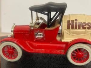 Noleggio Radice Birra 1918 Ford Camion Barili 1991 Diecast Bank #9435 - Foto 1 di 10