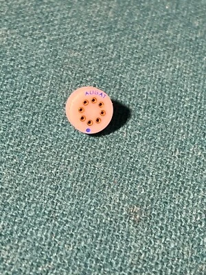 IC插座适用于TO-5圆形,8针,金色,PC针脚,低调 — 第 1/2 张图片