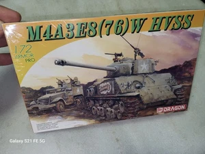 Dragon Sherman M4 A3E8 (76) W HVSS Tank Model Kit 1/72 #7302 - Picture 1 of 3