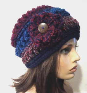 gehäkelte handgefertigte Damen Blumen Mütze Backgammon blau Puffs USA - Bild 1 von 3