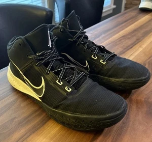 Größe 12 - Nike Kyrie Flytrap 4 schwarz weiß - Bild 1 von 7