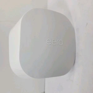 Extensor adicional Eero 6 Mesh Wi-Fi doble banda Q010001 sin cable de alimentación - Imagen 1 de 9