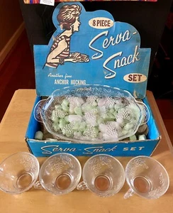Vintage Anker Hocking Serva-Snack 8-teiliges Set 4 Tassen 4 Teller OVP - Bild 1 von 6