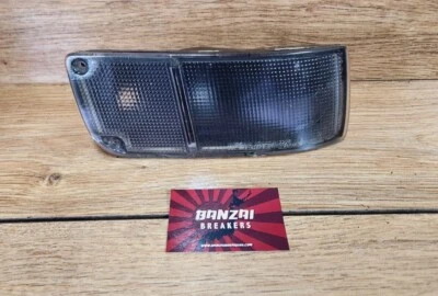 NISSAN 300ZX Z32 ESPECIFICACIÓN REINO UNIDO RHS AHUMADO LUZ NIEBLA BLANCO *JDM* *US*INDICADOR* Foto 1 de 4