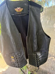 Harley Davidson Black Leather Women's Vest Lace -Up Stretch Back Sz XL 32” Chest - Picture 1 of 8
