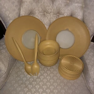 28 Pc. Tupperware 2-chip N Dip, Cereal Bowls With Lids harvest Gold - Picture 1 of 5