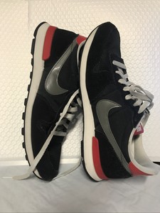 nike internationalist mens black