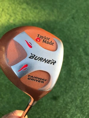 Quemador Taylormade Burbuja Fairway Driver / 15 grados / Eje de burbuja S-90 plus diestro Foto 1 de 4
