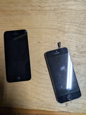 Pantalla iPhone 5 y iPhone 5c ambos funcionan Foto 1 de 2