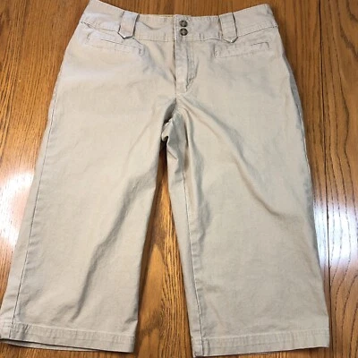 Bermuda feminina Cabelas tamanho 6 cáqui bronzeado algodão elastano - Imagem 1 de 4