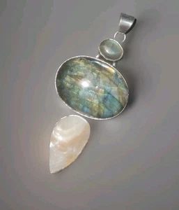 Labradorite & Mother Of Pearl 925 Silver Pendant. Stunning. 3863 - Picture 1 of 15