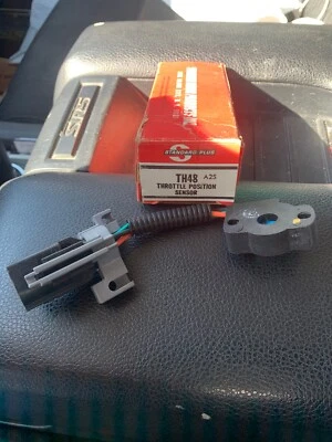 Sensor de posición TH48 ESTÁNDAR se adapta a 84-85 Mercury Capri, Cougar, Grand Marquis Foto 1 de 2