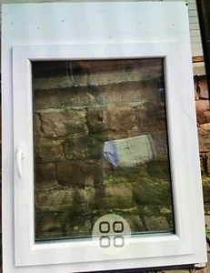 fenster kunststoff H 122/B 95 mit Elektro. Rollladen und innen Jalousien - Bild 1 von 6