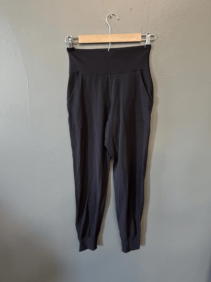 Pantalones deportivos Lululemon Align Jogger 28"" para mujer talla 4 logotipo negros W5DH6S Foto 1 de 3