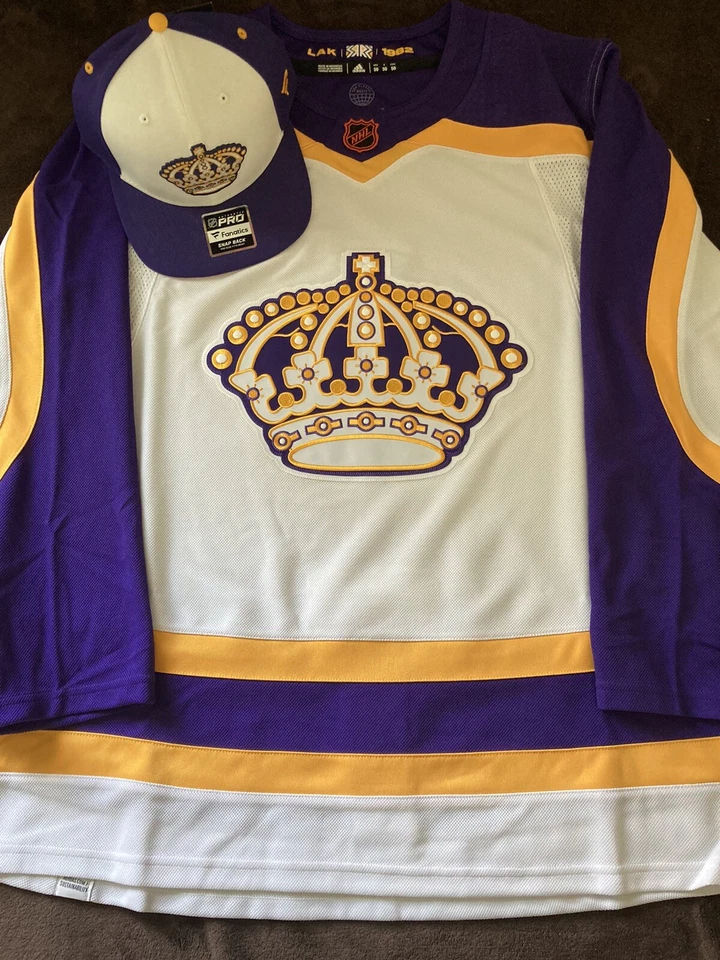 Camiseta Adidas LA Kings Retro Reverso 2.0 Talla 50 con Gorra RR Snapback Foto 1 de 4