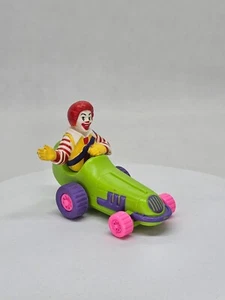 Ronald McDonald Voiture de Course, McDonald's Happy Meal, 1992, 8 cm - Foto 1 di 3
