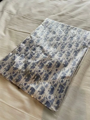 Bufanda de seda DIOR aproximadamente 59 cm nueva de Japón Christian Dior Foto 1 de 3