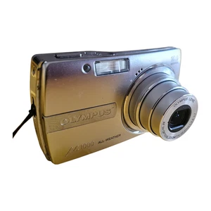 Olympus µ 1000 All-Weather Digital Camera 10MP 3x Zoom Silver - Picture 1 of 4