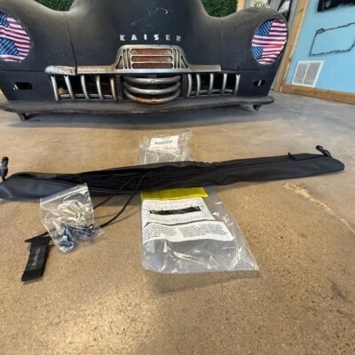 Red de carga genuina Subaru F551SAN000 Subaru Outback (2020-2025) OEM F551SAN000 Foto 1 de 3