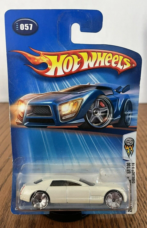 Cadillac V-16 2004 Hot Wheels blanco primeras ediciones 57/100 exclusivo de Kmart 057 Foto 1 de 4