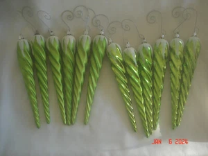 SPASS SET 12 LIMETTENGRÜN VERDREHTE SPIRALE ICICLE KUNSTSTOFF 8" ORNAMENTE 6 MATT 6 GLÄNZEND - Bild 1 von 7