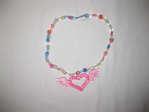 Romwe Kawaii Perlen geflügeltes Herz Halskette Neu in Verpackung Pastell Goth Kidcore - Bild 1 von 2