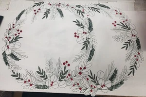 Set of 2 Same Fabric Placemats, 15" Round, CHRISTMAS, LEAVES & HOLLY BERRIES, WW - Picture 1 of 12