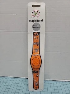 New And Ready For Use Disney Frontierland MagicBand 2 – Very Limited Release - Picture 1 of 17