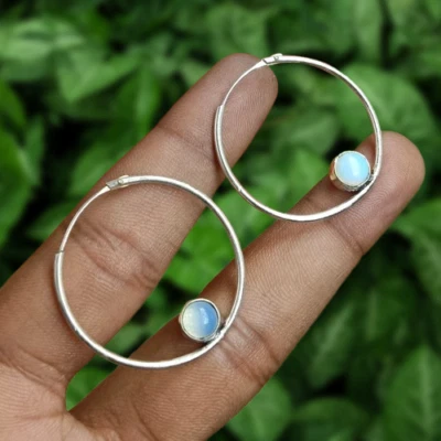 Pendiente Bali de piedras preciosas de opalita brillantes lechosas enchapado en plata 925 joyas impresionantes Foto 1 de 4