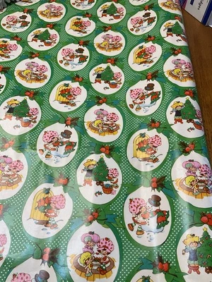 Rollo de papel de envolver pastel corto de fresa vintage escena de invierno de Navidad Foto 1 de 4