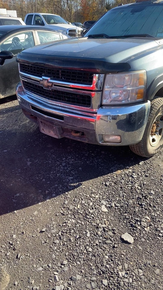 07 08 09 10 CHEVY SILVERADO 2500 Hood - Image 1 of 4