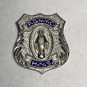 Spilla scudo società sacro nome dipartimento polizia di New York 1961 vintage - Foto 1 di 2
