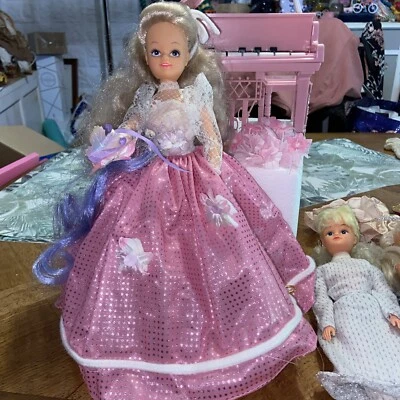 Lot ANCIEN POUPEE MANNEQUIN "PERLE MON AMIE DELAVENNAT" Et Accessoires Piano - Photo 1/4