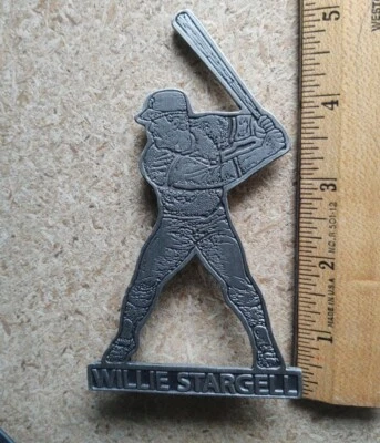 Piratas de Pittsburgh #8 Willie Stargell réplica estatua noche 19 de mayo de 2001 HIGHMARK Foto 1 de 4