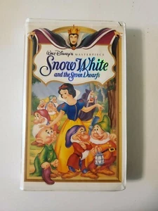 Snow White and the Seven Dwarfs - A Walt Disney Masterpiece - VHS - Prev Owned - Bild 1 von 3