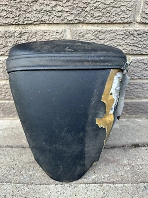 A19 2009-2017 KAWASAKI NINJA ZX6R ZX600R OEM ALMOFADA DE ASSENTO TRASEIRO TRASEIRO PASSAGEIRO TANDEM - Imagem 1 de 3