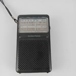 Radio Shack 12-614 Portavision Pocket Radio AM/FM VHF TV Vintage Tech 80s Tech - Picture 1 of 7