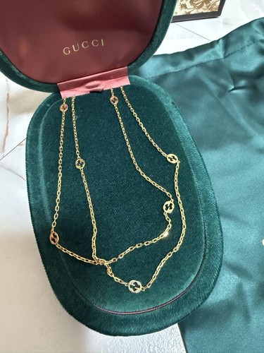 Collana GUCCI in oro 18 carati con logo catenina