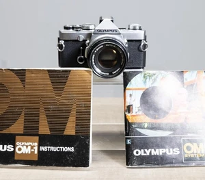 Olympus OM-1 MD, analoge Kleinbildkamera, mit Zuiko 50mm F1.8 OM Objektiv getestet! - Bild 1 von 12