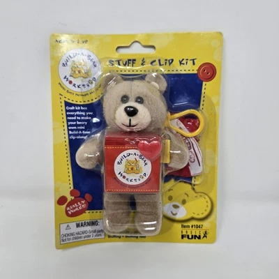 Kit de cosas y clips Build-A-Bear Workshop 2005 niña oso y traje nuevo Foto 1 de 4