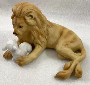 Lion & Lamb Figurine 6"L "Peace on Earth" Enesco Vintage 1987 - Picture 1 of 7