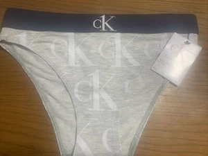 Neu mit Etikett Calvin Klein Damen (X-Small) PLÜSCH FRECH brasilianisch QF6671-340 - Bild 1 von 7