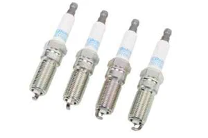 GM Genuine Parts 12681657 Spark Plug - Picture 1 of 3