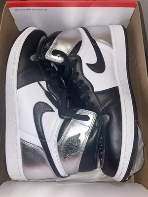 Jordan 1 High OG Metallic Silver Toe Size 12W/10.5M - Image 1 of 4