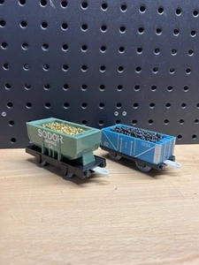 Thomas & Friends Trackmaster Cargo Lot Hopper Car Flip top Coal - Picture 1 of 3