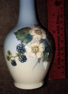 Vintage Royal Copenhagen- Denmark- Vase- 1969- Blackberries - Picture 1 of 4